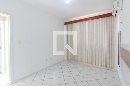 Quarto 2 de apartamento para alugar com 2 quartos, 55m² em Roçado, São José