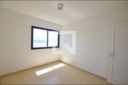 Quarto de apartamento à venda com 4 quartos, 218m² em Ingá, Niterói