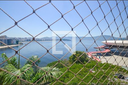 Apartamento à venda com 218m², 4 quartos e 3 vagas Apartamento à venda com 218m², 4 quartos e 3 vagasQuarto