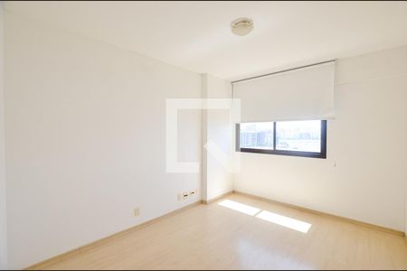 Quarto de apartamento à venda com 4 quartos, 218m² em Ingá, Niterói