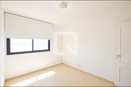 Quarto de apartamento à venda com 4 quartos, 218m² em Ingá, Niterói