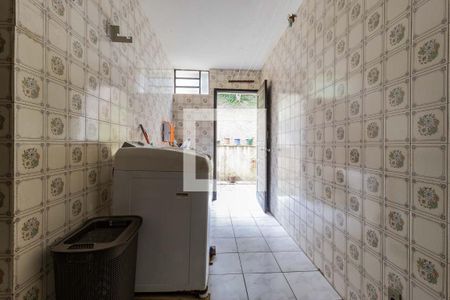 Casa à venda com 230m², 3 quartos e 2 vagasArea de Serviço