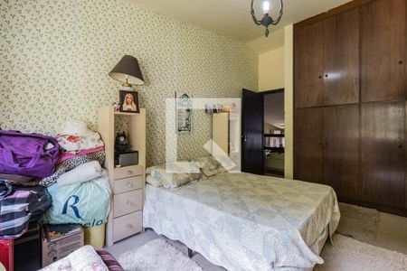 Casa à venda com 230m², 3 quartos e 2 vagasDormitório 2