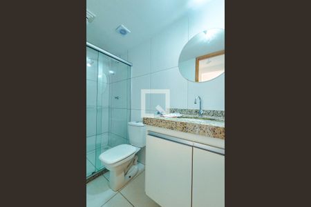 Banheiro de apartamento para alugar com 1 quarto, 44m² em Piatã, Salvador
