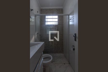 Casa de condomínio para alugar com 83m², 2 quartos e 3 vagasBanheiro