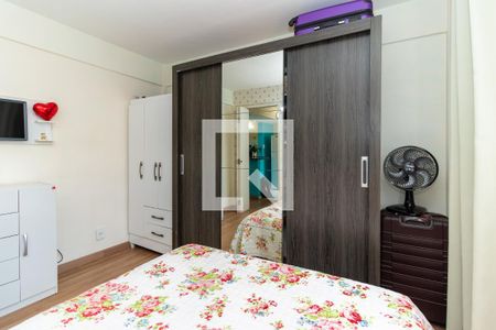 Quarto 1 de apartamento à venda com 2 quartos, 50m² em Jardim Redil, São Paulo