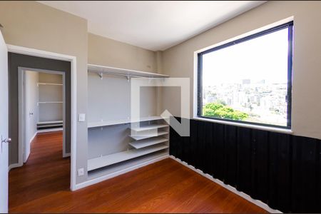 Apartamento à venda com 110m², 3 quartos e 1 vagaSuíte