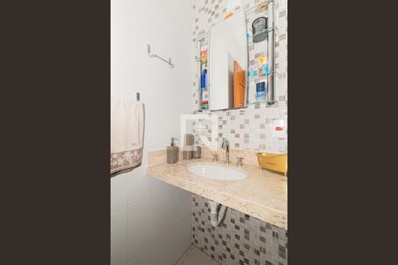 Casa à venda com 150m², 3 quartos e 4 vagasBanheiro