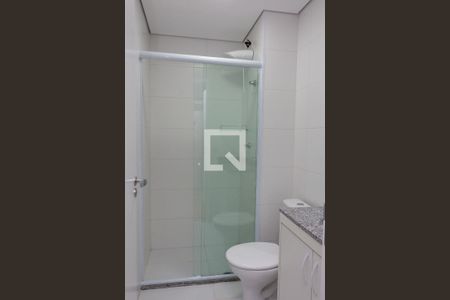 Banheiro de kitnet/studio para alugar com 1 quarto, 25m² em Butantã, São Paulo