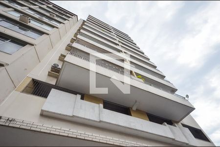 Apartamento à venda com 90m², 2 quartos e 1 vaga Apartamento à venda com 90m², 2 quartos e 1 vagaFachada