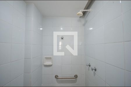 Apartamento à venda com 90m², 2 quartos e 1 vaga Apartamento à venda com 90m², 2 quartos e 1 vagaBanheiro de Serviço