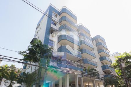 Apartamento à venda com 232m², 3 quartos e 2 vagasFachada
