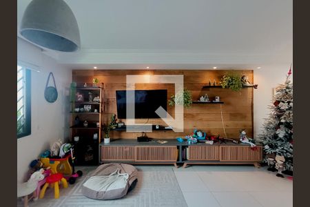 Sala de casa à venda com 3 quartos, 120m² em Vila Ipojuca, São Paulo