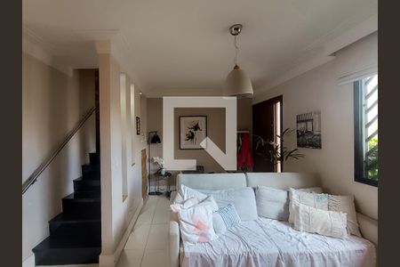 Sala de casa à venda com 3 quartos, 120m² em Vila Ipojuca, São Paulo