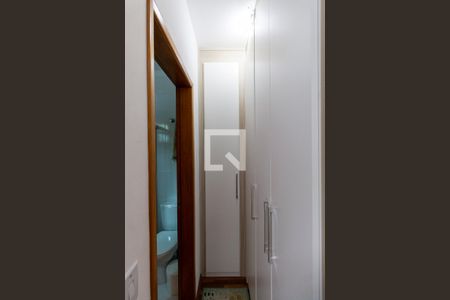 Casa à venda com 100m², 3 quartos e 2 vagas Casa à venda com 100m², 3 quartos e 2 vagasSuíte