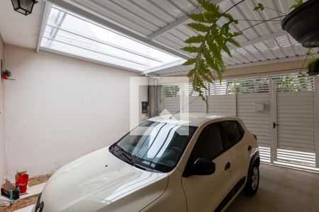 Casa à venda com 100m², 3 quartos e 2 vagas Casa à venda com 100m², 3 quartos e 2 vagasGaragem