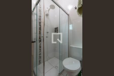 Casa à venda com 100m², 3 quartos e 2 vagas Casa à venda com 100m², 3 quartos e 2 vagasBanheiro Suíte