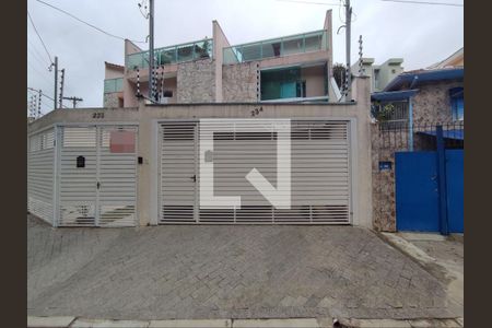 Casa à venda com 100m², 3 quartos e 2 vagas Casa à venda com 100m², 3 quartos e 2 vagasFachada