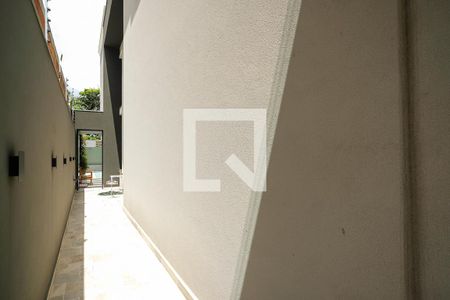 Casa à venda com 607m², 7 quartos e 8 vagasCorredor Lateral 2