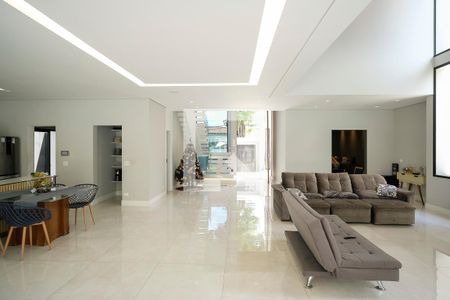 Sala de casa à venda com 7 quartos, 607m² em Jardim Sao Caetano, São Caetano do Sul