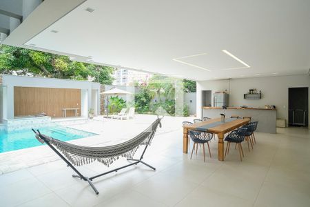 Casa à venda com 607m², 7 quartos e 8 vagasÁrea de lazer