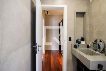 Casa à venda com 607m², 7 quartos e 8 vagasBanheiro Suíte 2