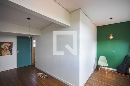 Sala de casa para alugar com 1 quarto, 35m² em Jardim Mirna, Taboão da Serra