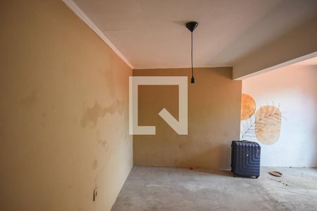 Quarto de casa para alugar com 1 quarto, 35m² em Jardim Mirna, Taboão da Serra