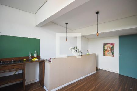 Sala de casa para alugar com 1 quarto, 35m² em Jardim Mirna, Taboão da Serra