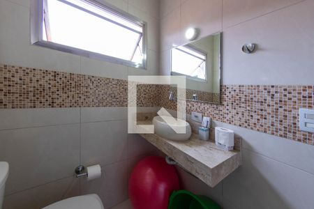 Casa à venda com 170m², 4 quartos e 2 vagasBanheiro da Suíte 4