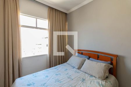 Quarto 2 de apartamento para alugar com 2 quartos, 59m² em Lourdes, Belo Horizonte