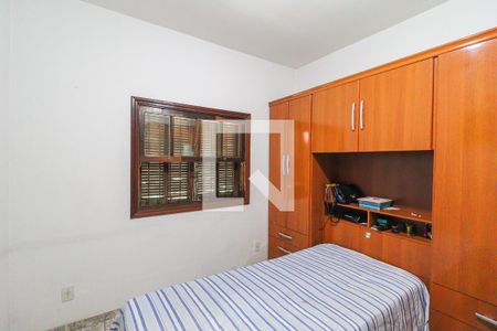 Casa à venda com 288m², 3 quartos e 4 vagasQuarto 2