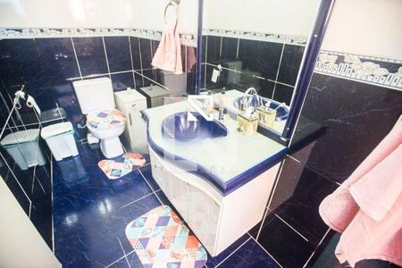 Casa à venda com 209m², 3 quartos e 1 vaga