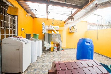 Casa à venda com 209m², 3 quartos e 1 vaga