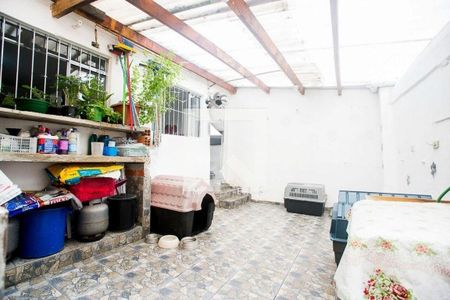 Casa à venda com 209m², 3 quartos e 1 vaga