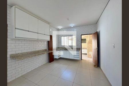 Casa para alugar com 100m², 2 quartos e 1 vaga Casa para alugar com 100m², 2 quartos e 1 vagaCozinha