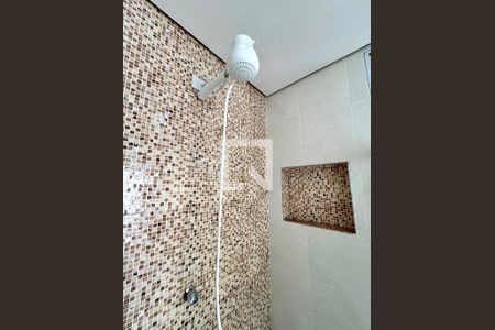 Casa para alugar com 100m², 2 quartos e 1 vaga Casa para alugar com 100m², 2 quartos e 1 vagaBanheiro de Serviço