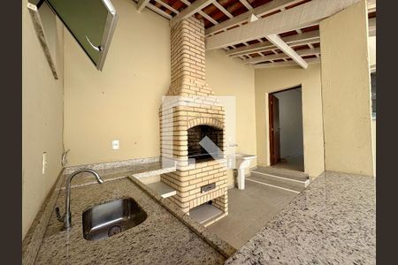Casa para alugar com 100m², 2 quartos e 1 vaga Casa para alugar com 100m², 2 quartos e 1 vagaÁrea de Serviço/Área comum
