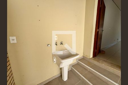 Casa para alugar com 100m², 2 quartos e 1 vaga Casa para alugar com 100m², 2 quartos e 1 vagaÁrea de Serviço/Área comum