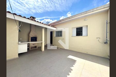 Casa para alugar com 100m², 2 quartos e 1 vaga Casa para alugar com 100m², 2 quartos e 1 vagaÁrea de Serviço/Área comum