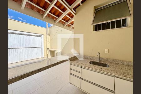 Casa para alugar com 100m², 2 quartos e 1 vaga Casa para alugar com 100m², 2 quartos e 1 vagaÁrea de Serviço/Área comum