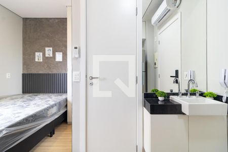 Lavabo de apartamento para alugar com 1 quarto, 17m² em Liberdade, São Paulo