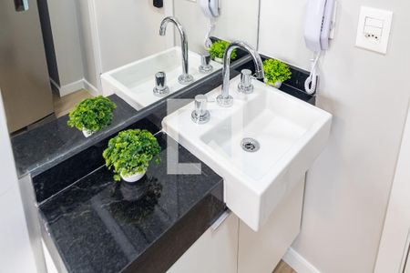Lavabo de apartamento para alugar com 1 quarto, 17m² em Liberdade, São Paulo