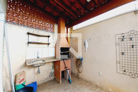 Casa de condomínio à venda com 120m², 2 quartos e 2 vagas Casa de condomínio à venda com 120m², 2 quartos e 2 vagasÁrea comum - Churrasqueira