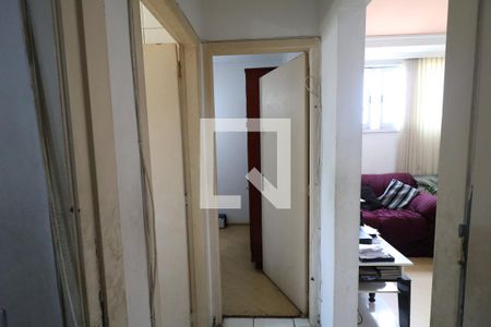 Corredor de apartamento para alugar com 2 quartos, 65m² em Vila Mazzei, São Paulo