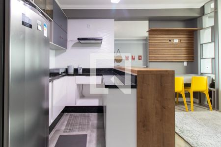 Cozinha - Armários de kitnet/studio para alugar com 1 quarto, 40m² em Centro, Curitiba