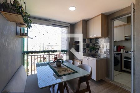 Sala - Varanda estendida de apartamento à venda com 3 quartos, 76m² em Ponte Preta, Campinas