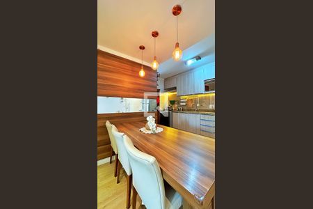 Apartamento à venda com 83m², 3 quartos e 1 vagaSala de Jantar