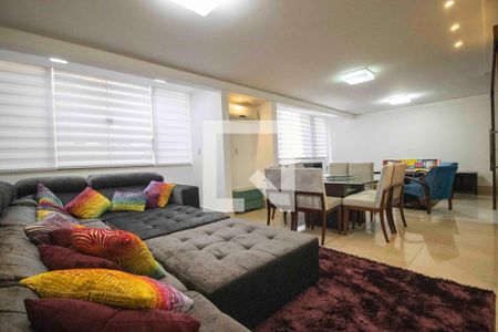 Sala de apartamento para alugar com 4 quartos, 240m² em Setor Bueno, Goiânia