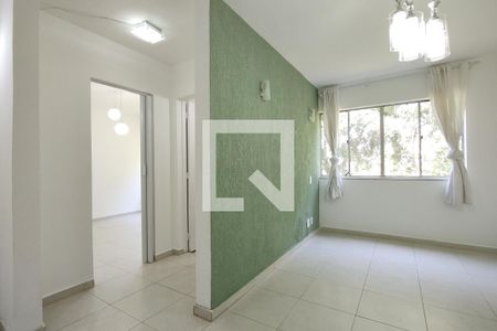 Sala de apartamento para alugar com 1 quarto, 45m² em Taquara, Rio de Janeiro